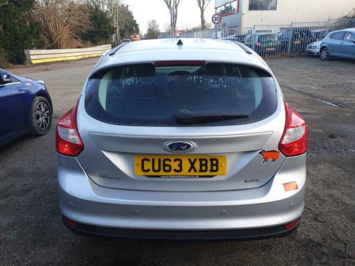Ford Focus 3 1.0 Ti-VCT EcoBoost 12V 125 Salvage vehicle (2013, Gray)