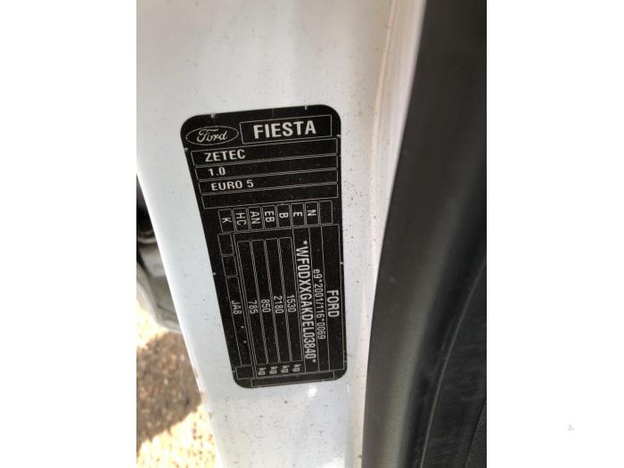 Ford Fiesta 6 1.0 Ti-VCT 12V 65 Vehículo de desguace (2014, Blanco)