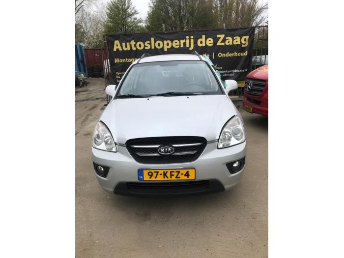 Kia Carens III 2.0i CVVT 16V Skrotfordon (2010, GRIJS)