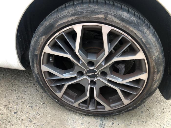 Citroen DS3 1.6 16V VTS THP 155 Schrottauto (2012, Weiß)