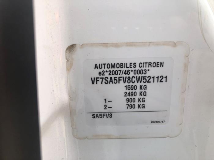 Citroen DS3 1.6 16V VTS THP 155 Schrottauto (2012, Weiß)