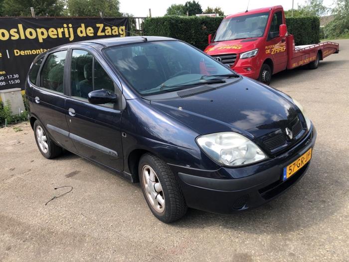 Renault Scénic I 1.6 16V Épave (2001, Bleu)
