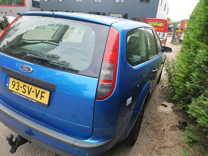 Ford Focus 2 Wagon 1.6 16V Skrotfordon (2006, BLAUW)