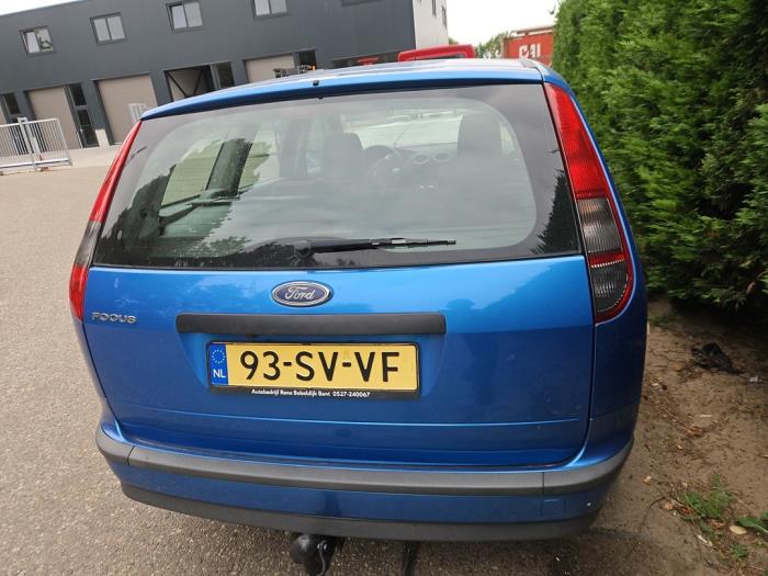 Ford Focus 2 Wagon 1.6 16V Skrotfordon (2006, BLAUW)