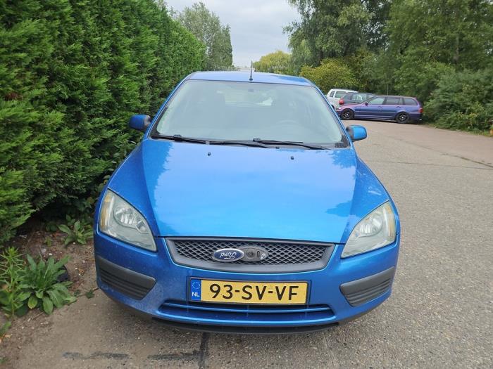Ford Focus 2 Wagon 1.6 16V Skrotfordon (2006, BLAUW)