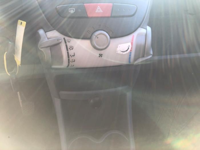 Citroen C1 1.0 12V Épave (2006, Rouge)