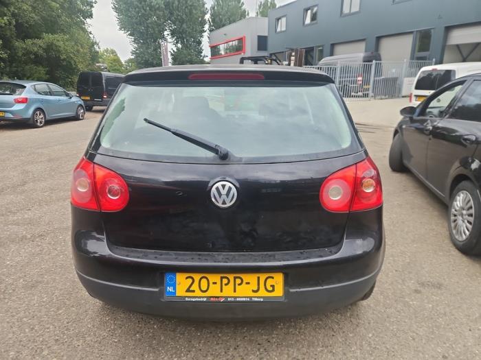 Volkswagen Golf V 1.6 FSI 16V Salvage vehicle (2004, Black)