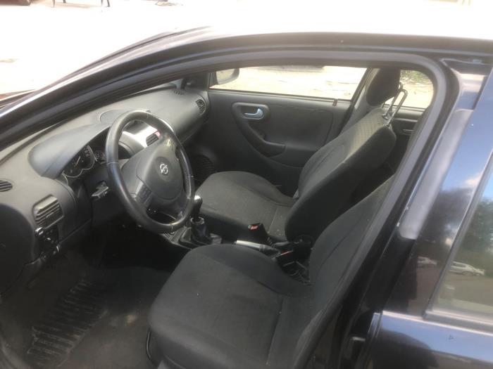 Opel Corsa C 1.2 16V Salvage vehicle (2003, Black)