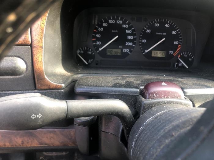 Volkswagen Golf III Cabrio 1.8 Samochód złomowany (1995, Czarny)