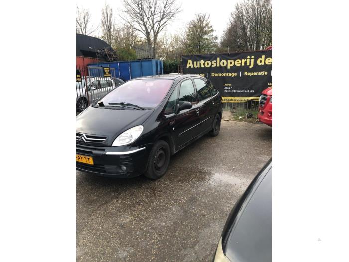 Citroen Xsara Picasso 1.8 16V Skrotfordon (2004, ZWART)
