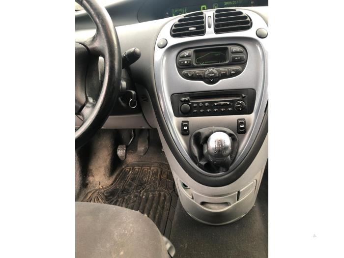 Citroen Xsara Picasso 1.8 16V Skrotfordon (2004, ZWART)