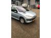 Peugeot 206 1.4 16V Skrotfordon (2003, GRIJS)