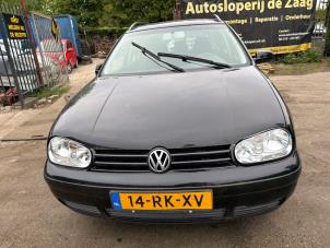 Volkswagen Golf IV Variant 1.6 FSI 16V Samochód złomowany (2005, Czarny)