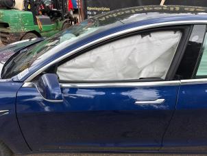 Tesla Model 3 Standard RWD Plus 60 kWh Samochód złomowany (2019, Niebieski)