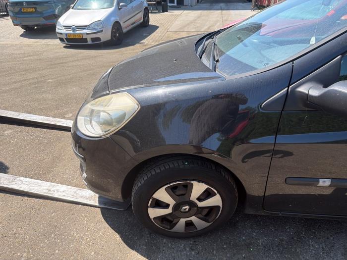 Renault Clio III 1.2 16V 75 Samochód złomowany (2008, Czarny)
