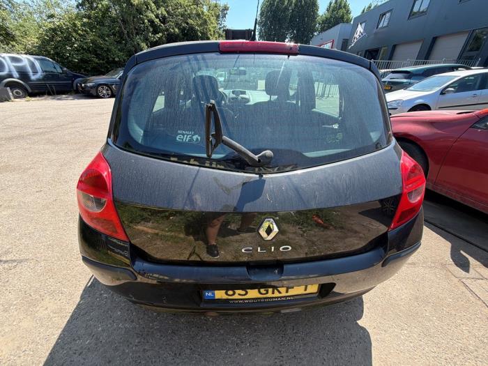 Renault Clio III 1.2 16V 75 Samochód złomowany (2008, Czarny)