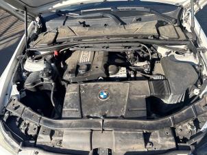 BMW 3 serie Touring 318i 16V Vehículo de desguace (2008, Blanco)