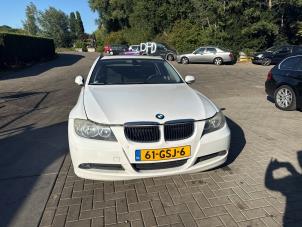 BMW 3 serie Touring 318i 16V Vehículo de desguace (2008, Blanco)