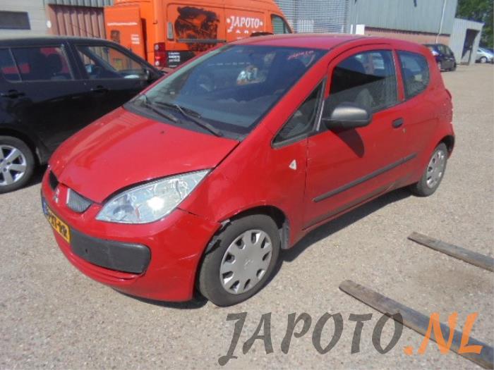 Mitsubishi Colt 1.1 12V Épave (2007, Rouge)