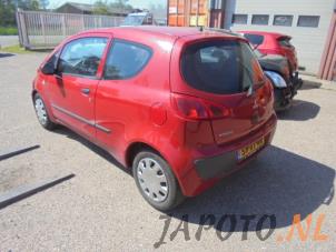 Mitsubishi Colt 1.1 12V Épave (2007, Rouge)