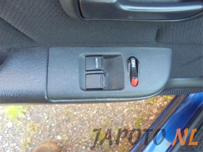 Honda Logo 1.3 Skrotfordon (2000, BLAUW)
