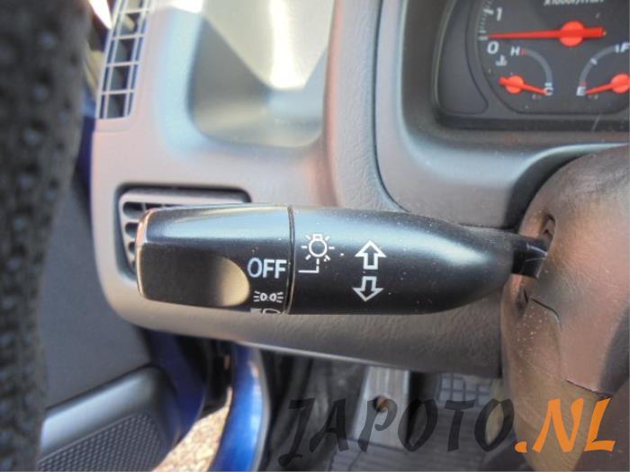 Honda Logo 1.3 Skrotfordon (2000, BLAUW)