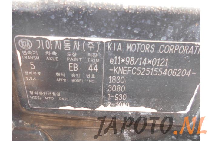 Kia Carens II 1.6i 16V Épave (2005, Noir)