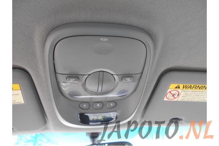 Kia Carens II 1.6i 16V Épave (2005, Noir)