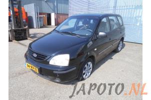 Kia Carens II 1.6i 16V Épave (2005, Noir)