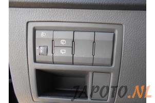 Kia Carens II 1.6i 16V Épave (2005, Noir)