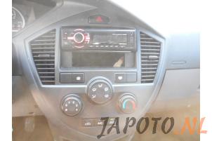 Kia Carens II 1.6i 16V Épave (2005, Noir)