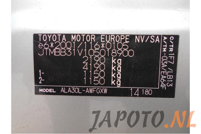 Toyota RAV4 2.2 D-CAT 16V 4x4 Épave (2006, Gris)