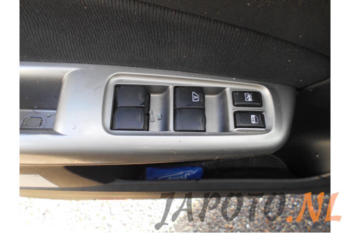 Subaru Forester 2.0D Vehículo de desguace (2011, Gris)