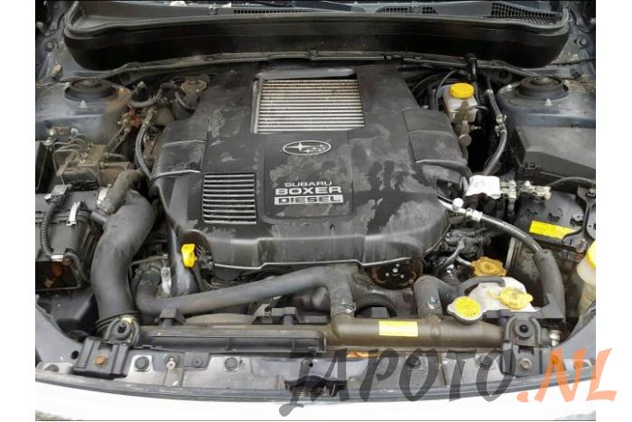Subaru Forester 2.0D Vehículo de desguace (2011, Gris)