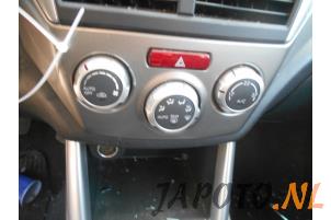 Subaru Forester 2.0D Vehículo de desguace (2011, Gris)