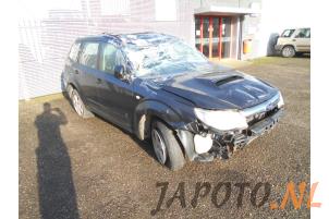 Subaru Forester 2.0D Vehículo de desguace (2011, Gris)
