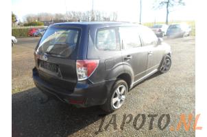 Subaru Forester 2.0D Vehículo de desguace (2011, Gris)