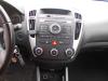 Kia Cee'd Sporty Wagon 1.4 CVVT 16V Samochód złomowany (2011, Szary)