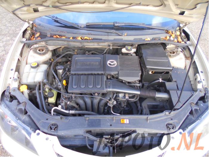 Mazda 3 1.6i 16V Salvage vehicle (2005, Brown)