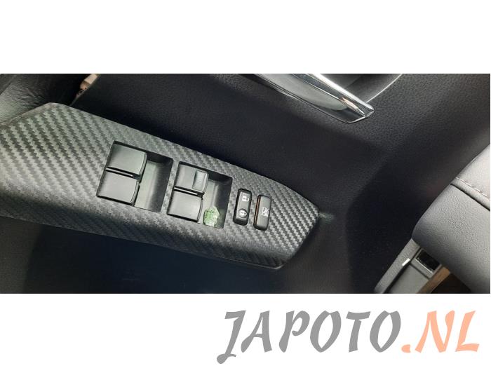 Toyota RAV4 2.0 D-4D 16V 4x2 Vehículo de desguace (2014, Marrón)