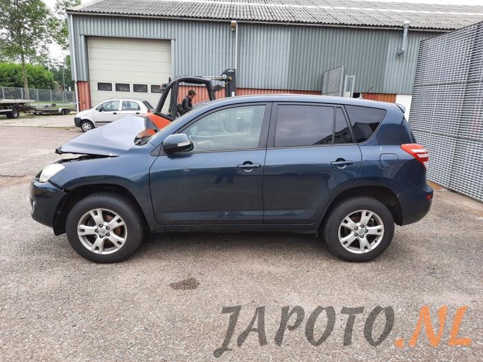 Toyota RAV4 2.0 16V Valvematic 4x4 Épave (2010, Vert)