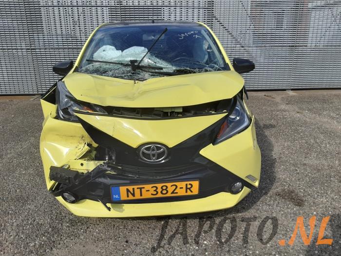 Toyota Aygo 1.0 12V VVT-i Schrottauto (2017, Gelb)