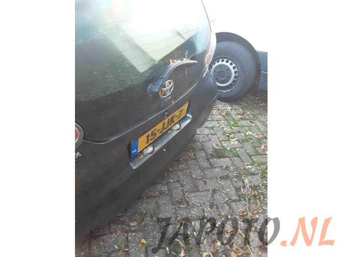 Toyota Aygo 1.0 12V VVT-i Skrotfordon (2009, GRIJS)