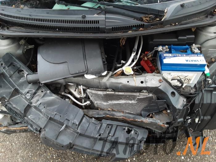 Toyota Aygo 1.0 12V VVT-i Skrotfordon (2009, GRIJS)