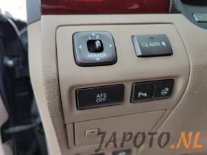 Lexus LS 460 4.6 32V VVT-i Samochód złomowany (2007, Niebieski)