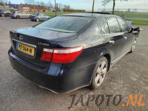 Lexus LS 460 4.6 32V VVT-i Samochód złomowany (2007, Niebieski)