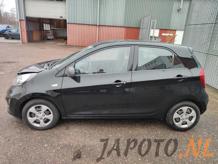 Kia Picanto 1.0 12V Samochód złomowany (2011, Czarny)