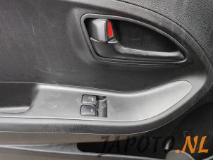 Kia Picanto 1.0 12V Samochód złomowany (2011, Czarny)