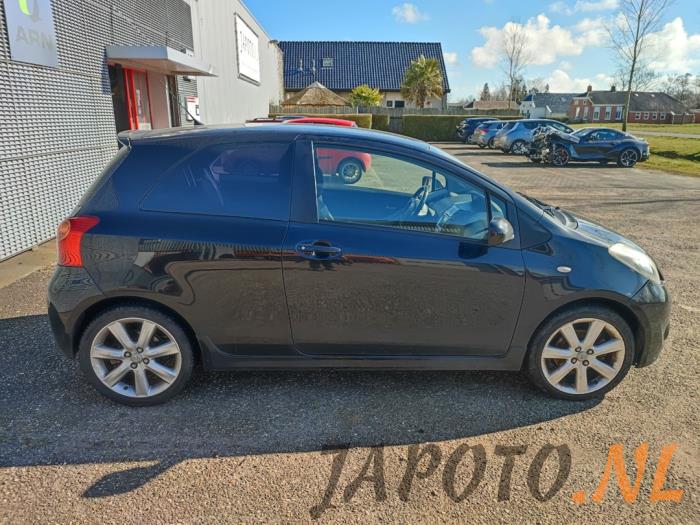 Toyota Yaris II 1.8 16V VVT-i TS Salvage vehicle (2007, Black)