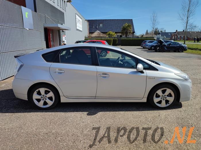 Toyota Prius 1.8 16V Skrotfordon (2009, GRIJS)